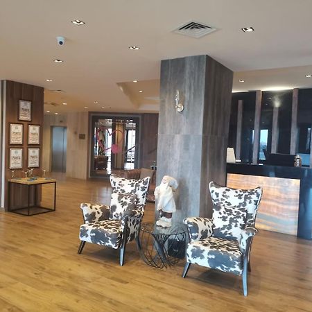 One Bedroom Apartment In Gated Complex Bansko Esterno foto