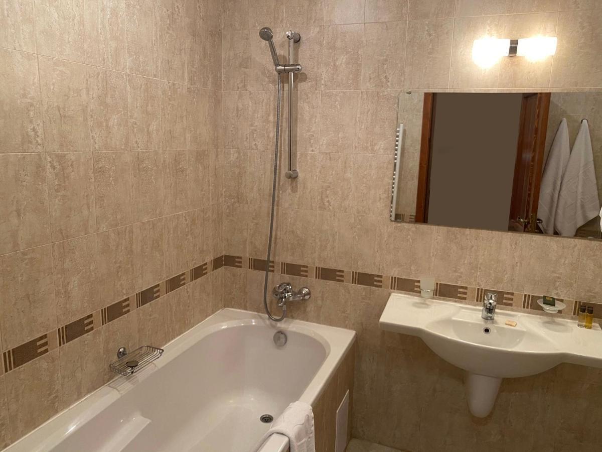 One Bedroom Apartment In Gated Complex Bansko Esterno foto