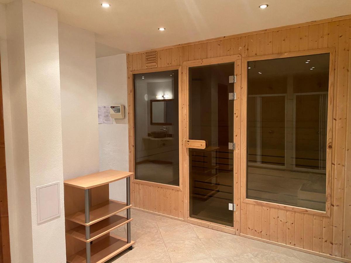 One Bedroom Apartment In Gated Complex Bansko Esterno foto